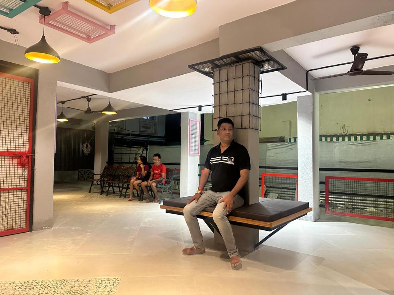 Travotale Hostel And Cowork Koregaonpark Пюн Екстериор снимка