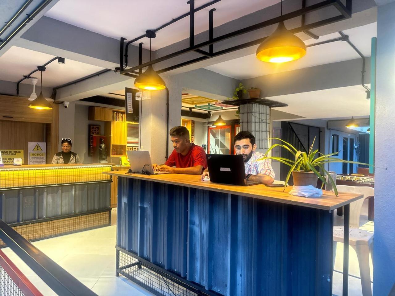Travotale Hostel And Cowork Koregaonpark Пюн Екстериор снимка