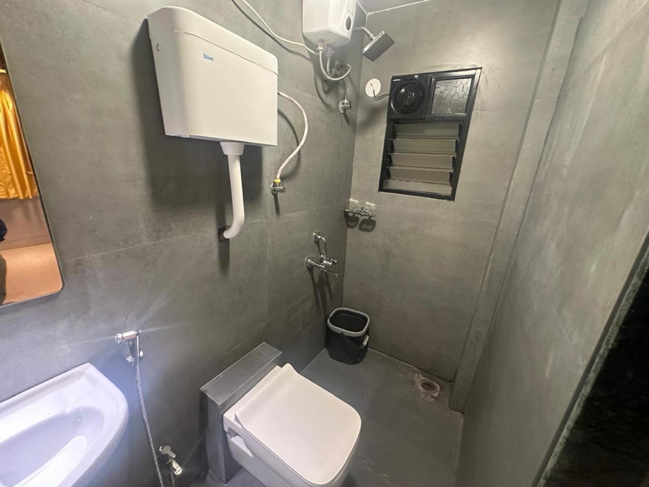 Travotale Hostel And Cowork Koregaonpark Пюн Екстериор снимка