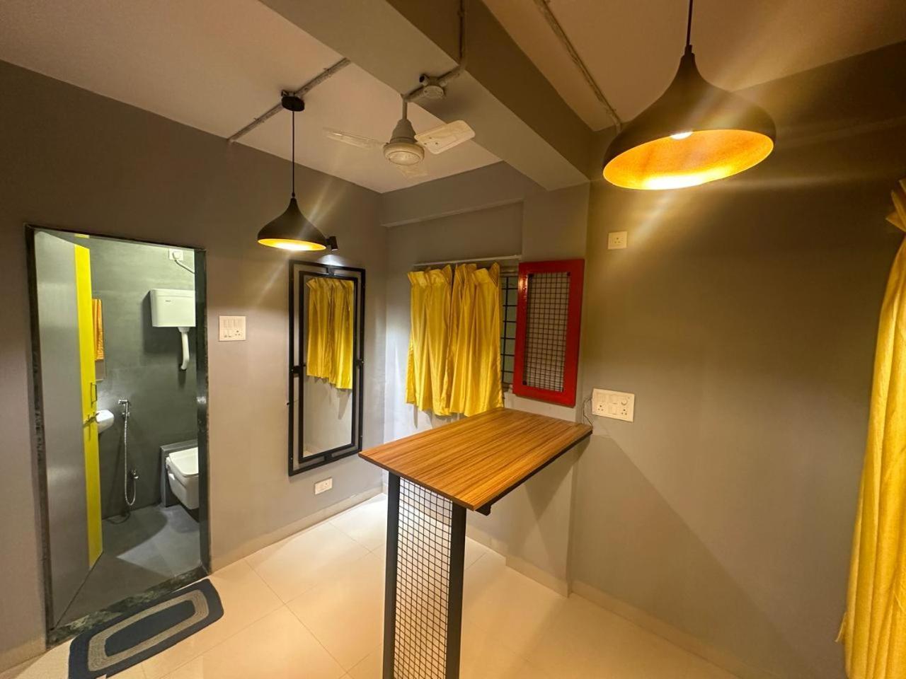 Travotale Hostel And Cowork Koregaonpark Пюн Екстериор снимка