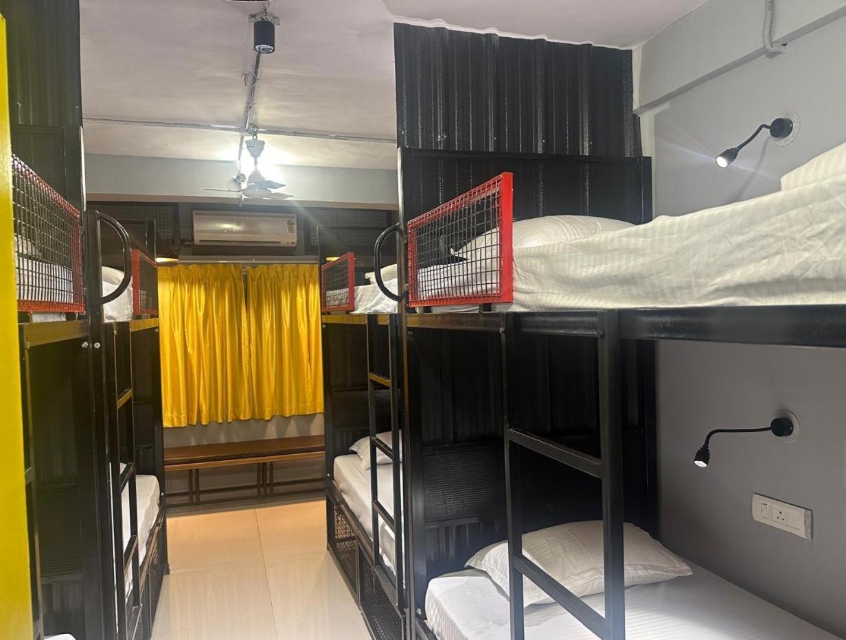 Travotale Hostel And Cowork Koregaonpark Пюн Екстериор снимка